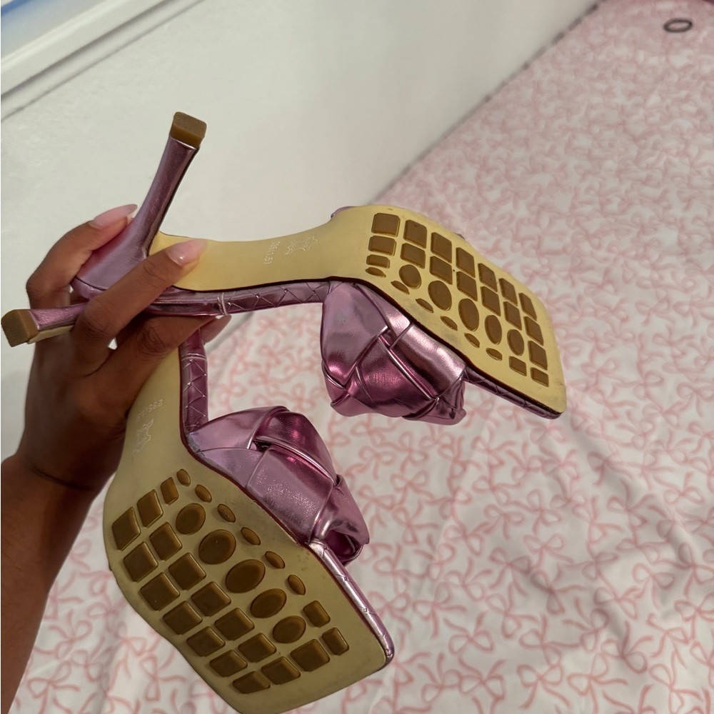 Heels similar to bottega veneta mule heels